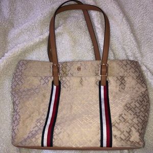 Tommy Hilfiger purse